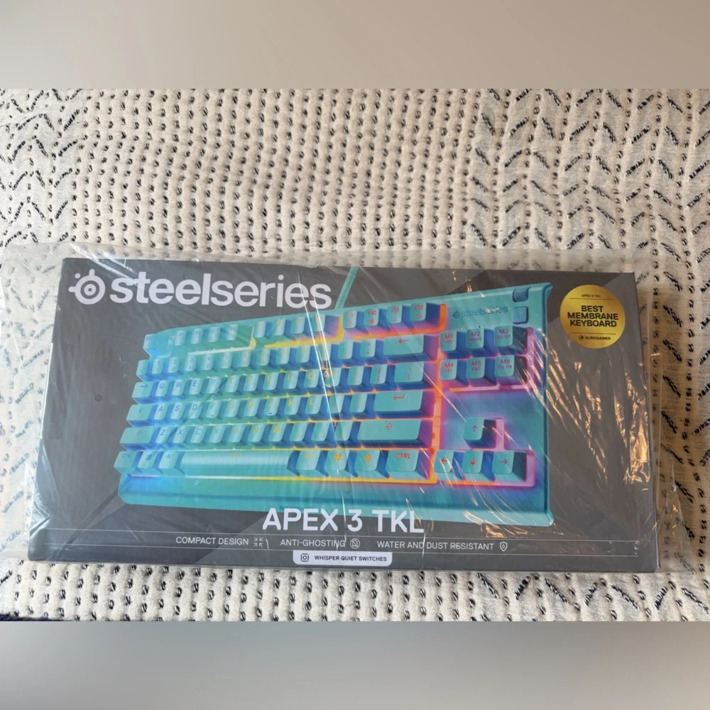 NWT steelseries apex 3 TKL gaming keyboard AQUA